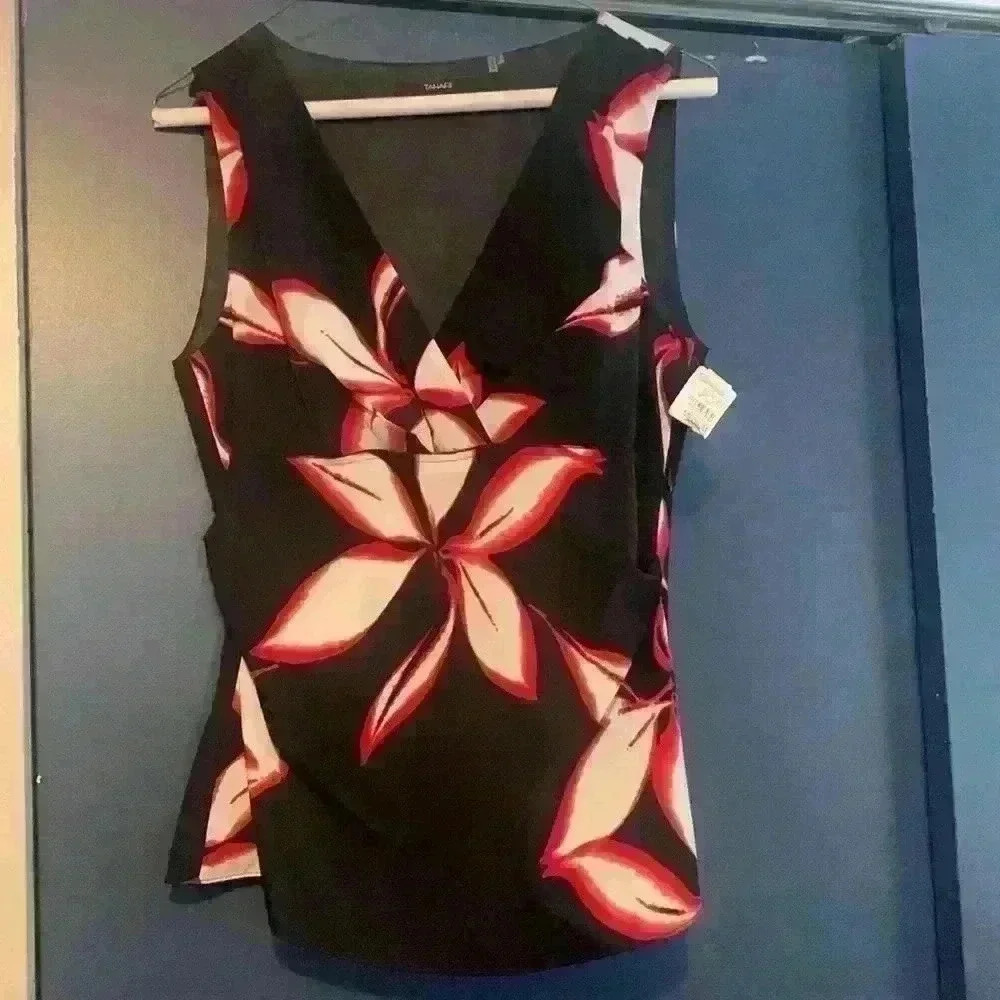 Floral Sleeveless Top - Black and Red